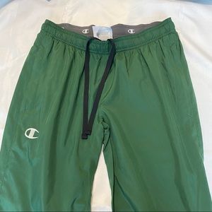Champion joggers 💚